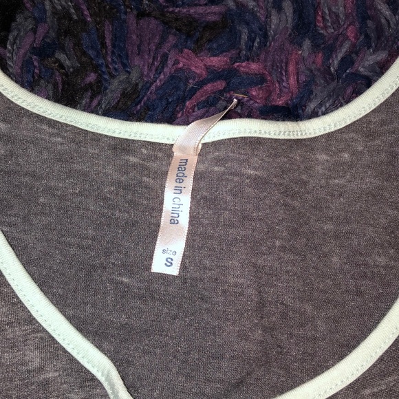 brand new surf tank top - Picture 2 of 3